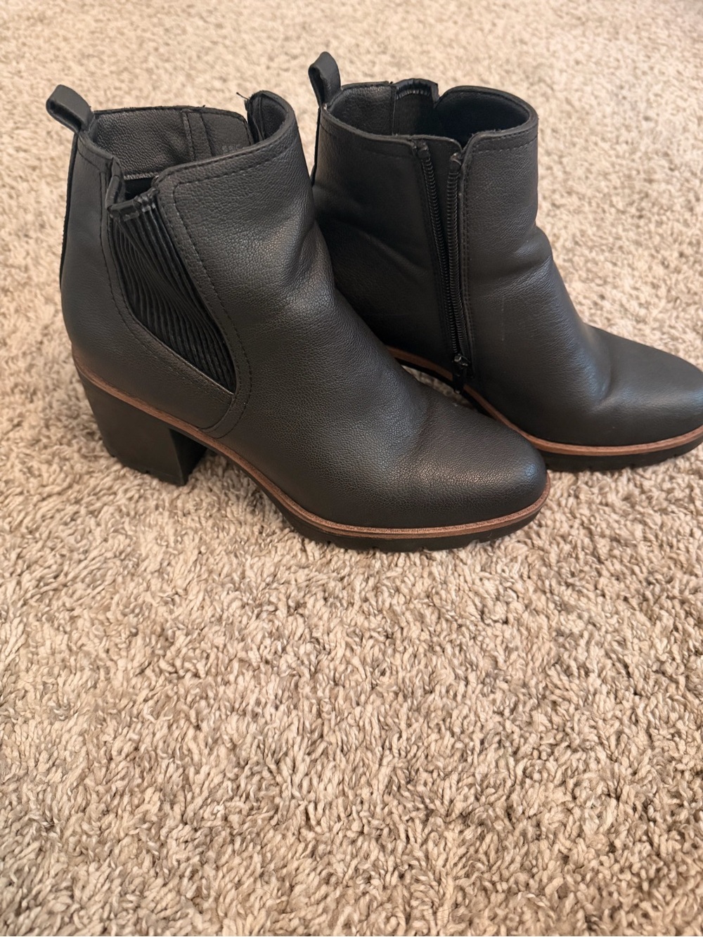 Black Women's Heeled Ankle Boots - Sleek Zip & Elastic Panel